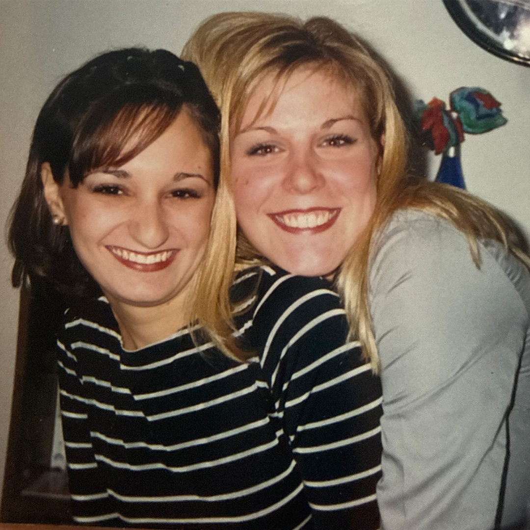  Tracee (Orlove) Fruman, AB '00, and Carrie (Drake) Willyard, AB ’00