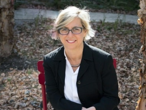 Portrait of Linda Samuels